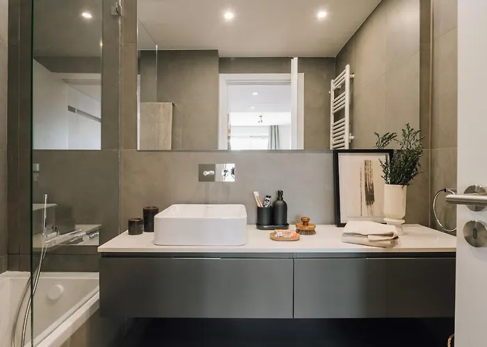 Cuore - 1 Bedroom And Terrace In Santo Antonio * Lissabon