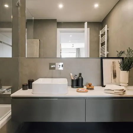 Cuore - 1 Bedroom And Terrace In Santo Antonio * リスボン